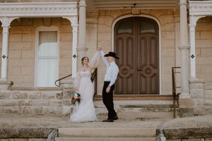 Western Kansas Wedding Photographer
