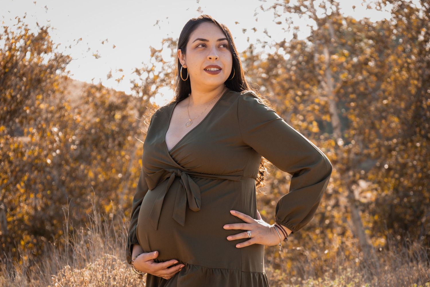 Riverside maternity photographer