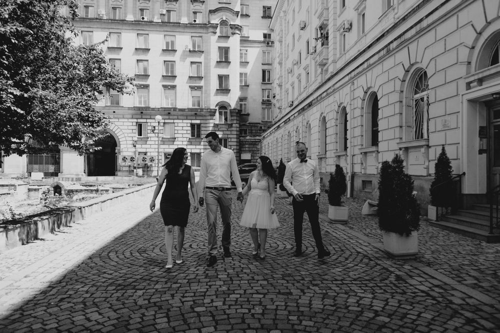 сватбена фотосесия на младоженци от професионален сватбен фотограф, град софия