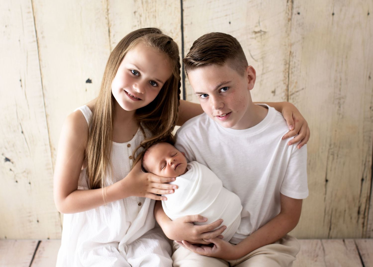 Newborn and Sibling Photograph