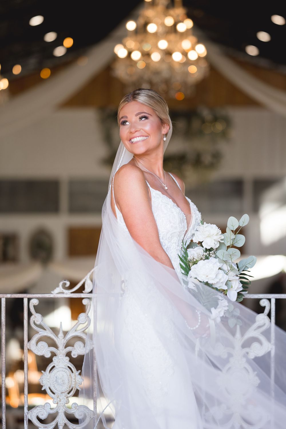 wedding photographer, Huntsville, Alabama, wedding venue, wedding dress, White Barn at Padgett Place, Birmingham