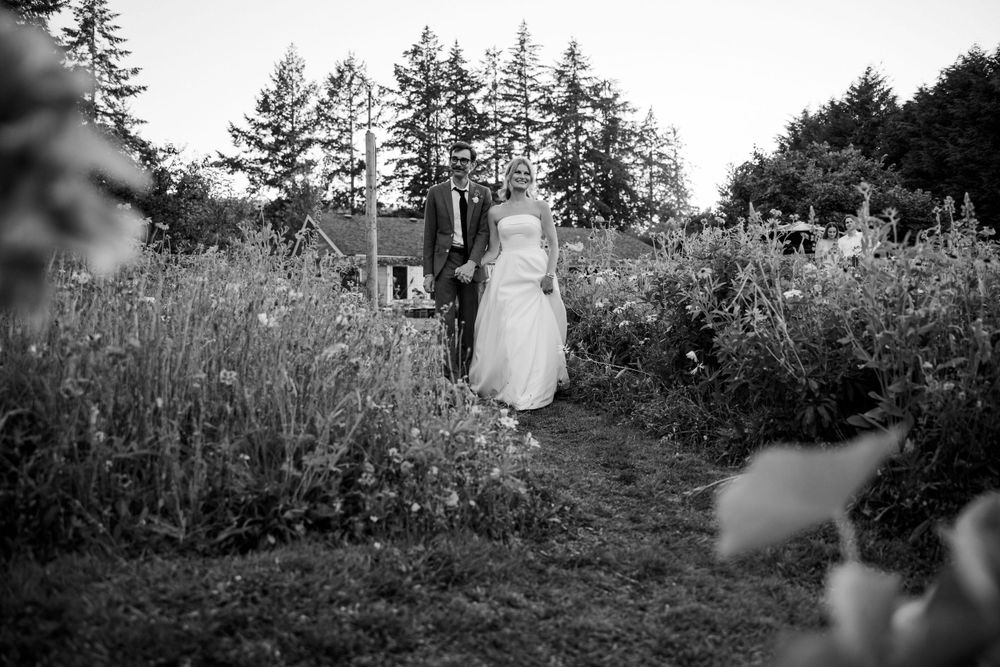 Emery and Matt's wedding photographs in Victoria, B.C.