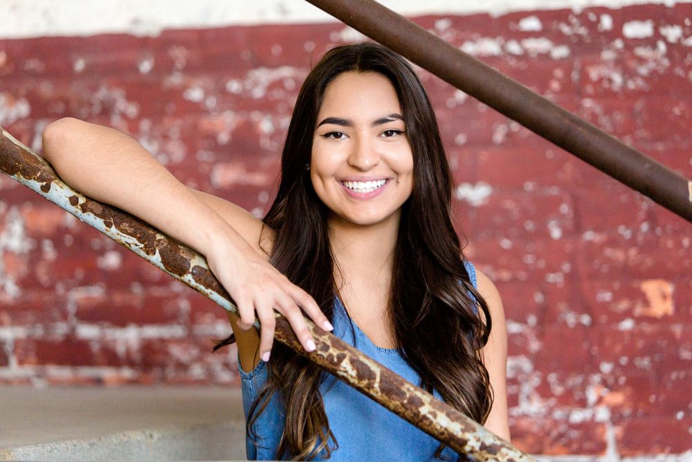 Norfolk Senior Photographer
Senior Portraits