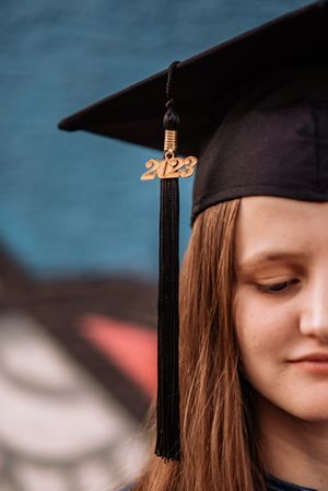 Class of 2024 senior graduation grad portrait pictures albuquerque abq nm New Mexico high school lobos poses college UNM