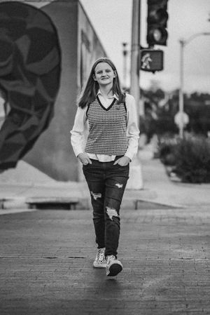Class of 2024 senior graduation grad portrait pictures albuquerque abq nm New Mexico high school lobos poses college UNM