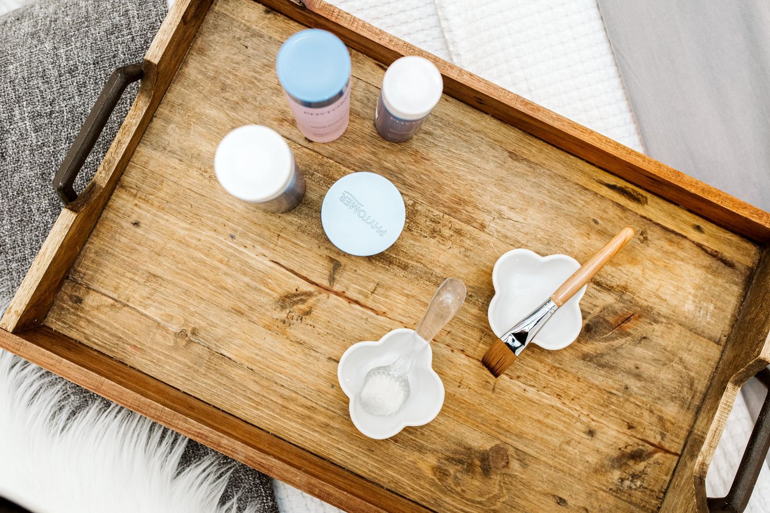 tray for facial services
