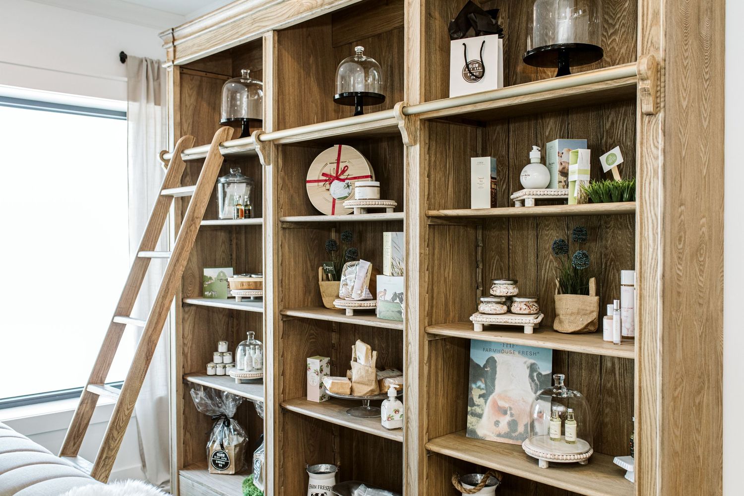 shelving retail area waiting