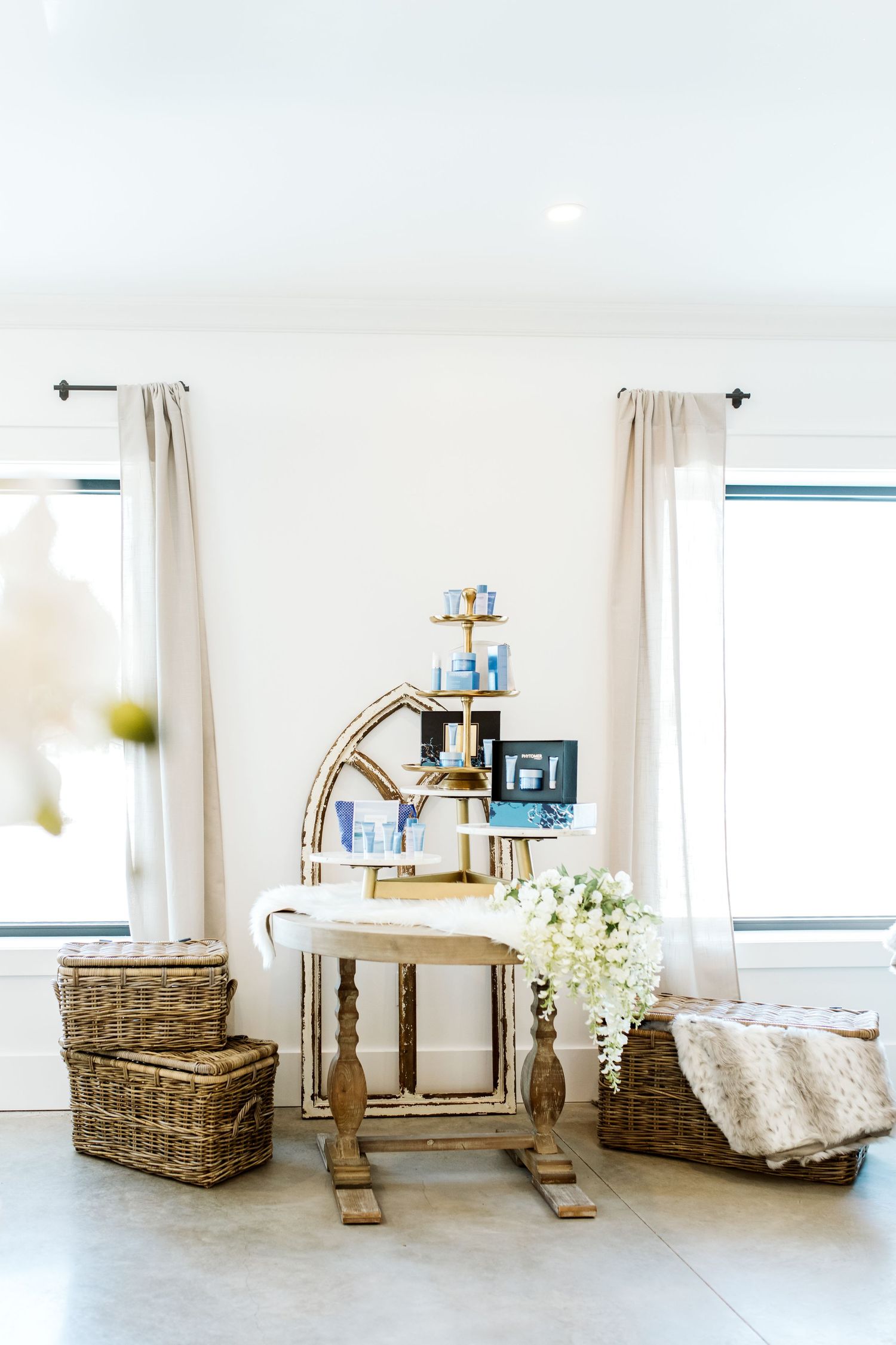 display table for retail products