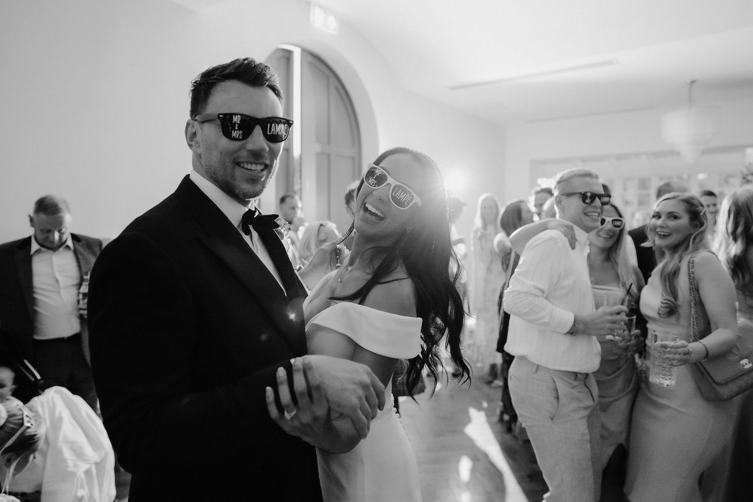 dancefloor-party-stockton-house-wedding-shropshire