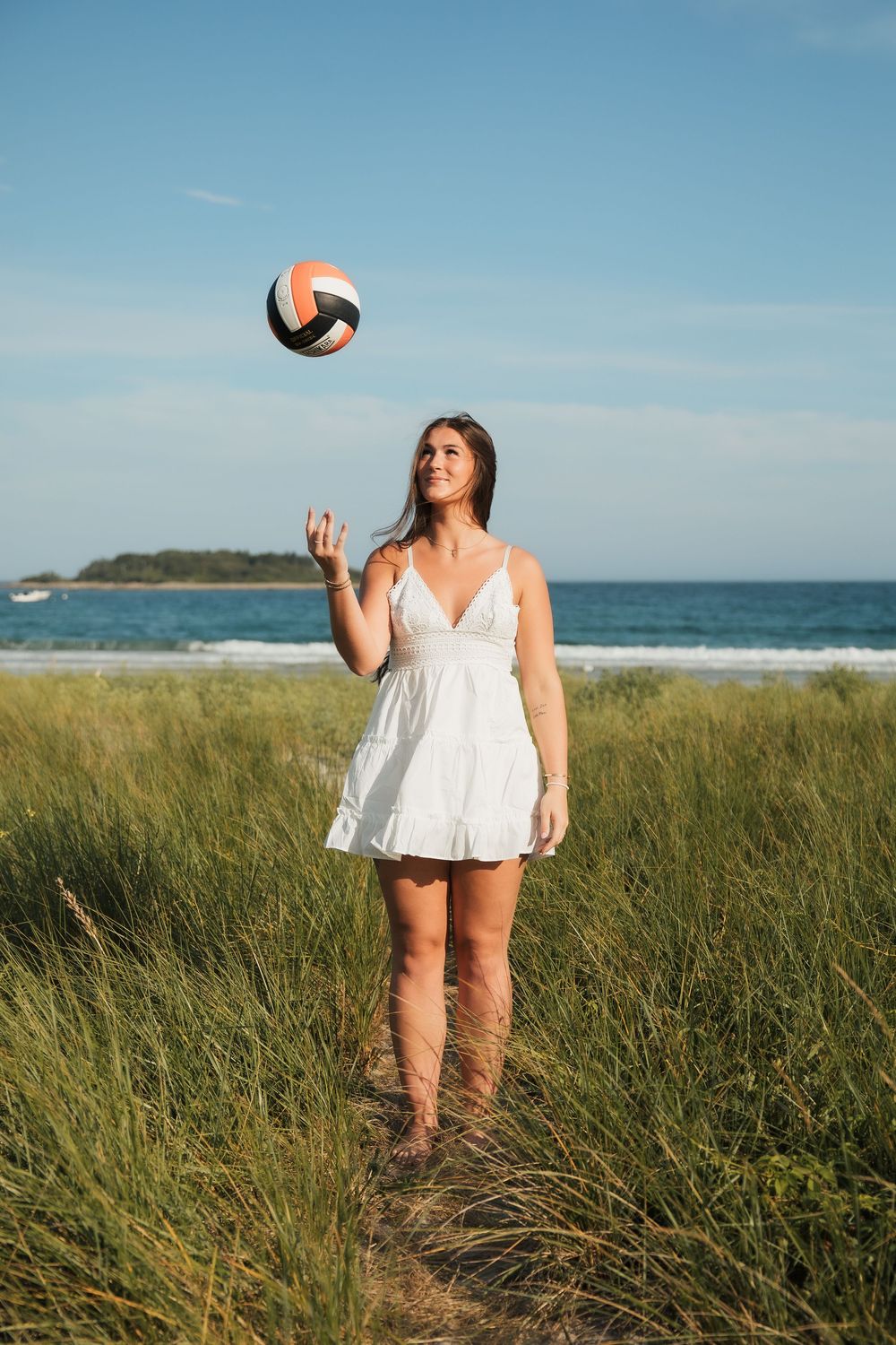 senior photo, senior photography. Kennebunkport, ME. Goose Rocks Beach Maine. volleyball