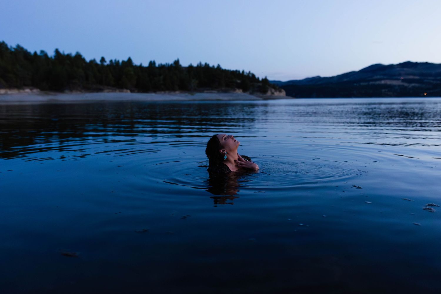 Unique outdoor lake portrait photography.