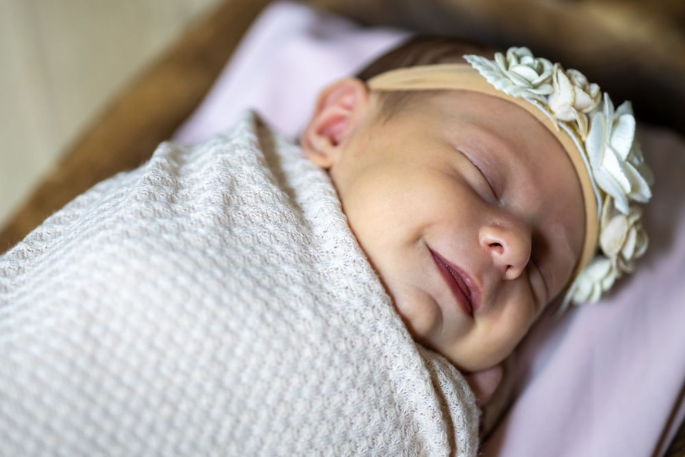 saint charles newborn photographer newborn lifestyle photographer affordable newborn photographer carly scaduto photography