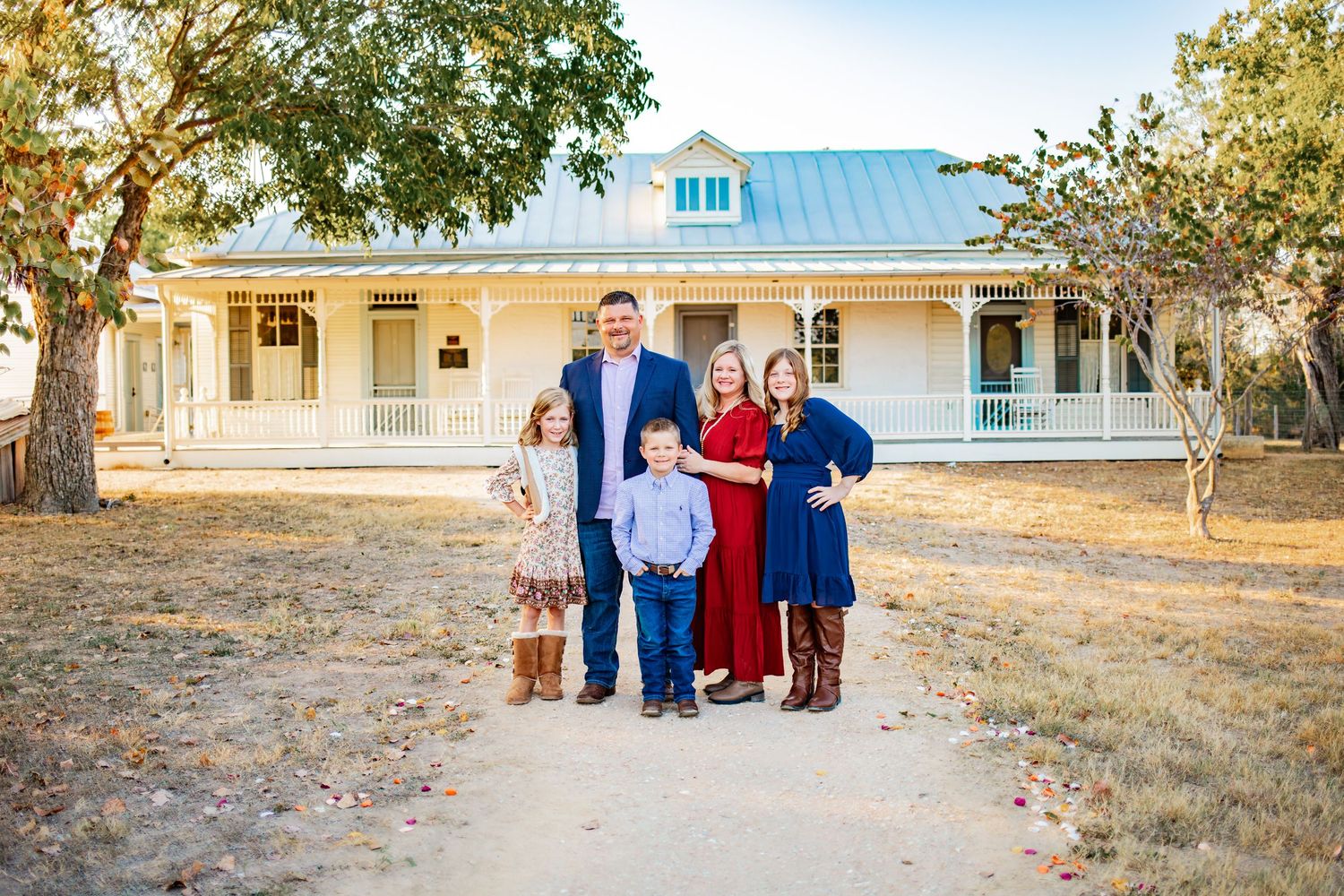 San Antonio family portraits at the historical John S. Harrison house in Selma, Texas.