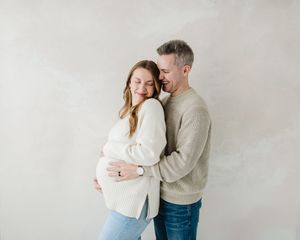 studio maternity photography based in Centennial Colorado