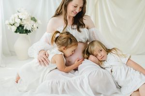 Studio maternity photo shoot in Denver Colorado. Boho maternity photographer for in studio photo shoot. Colorado maternity photographer