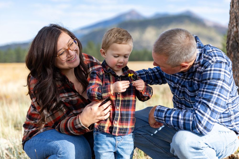 flagstaff, northern arizona, peaks, mountain, family, couple, little boy, portrait photographer