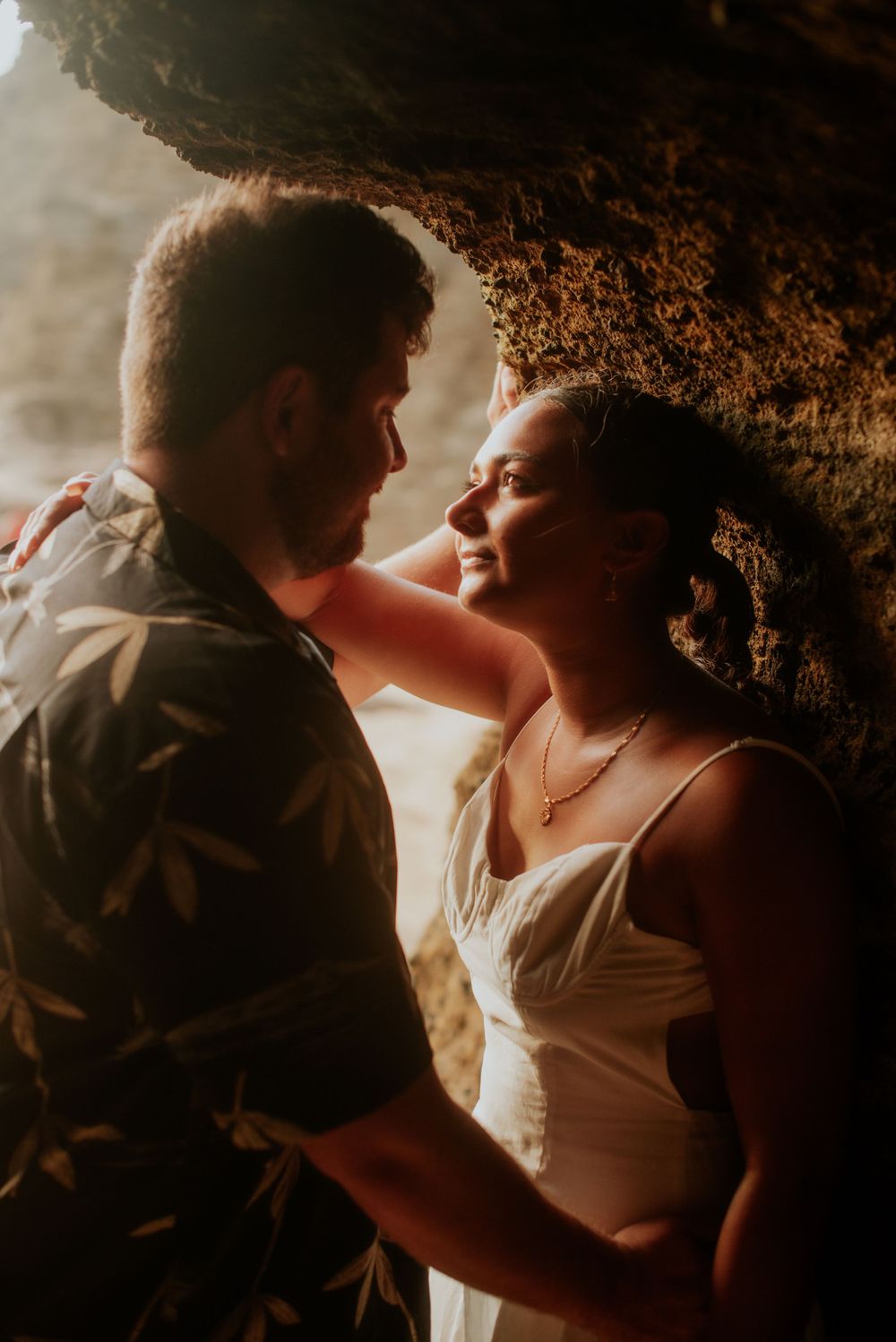 Couples Engagement Photography by Anna Morales / A Visual Anthropologist. Oahu, Hawaii 2024