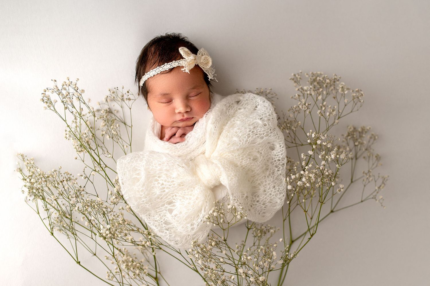 novorodenecke-fotenie- prievidza bojnice certifikovana fotografka newborn babatko bábätko fotenie deti fotenie bábätiek