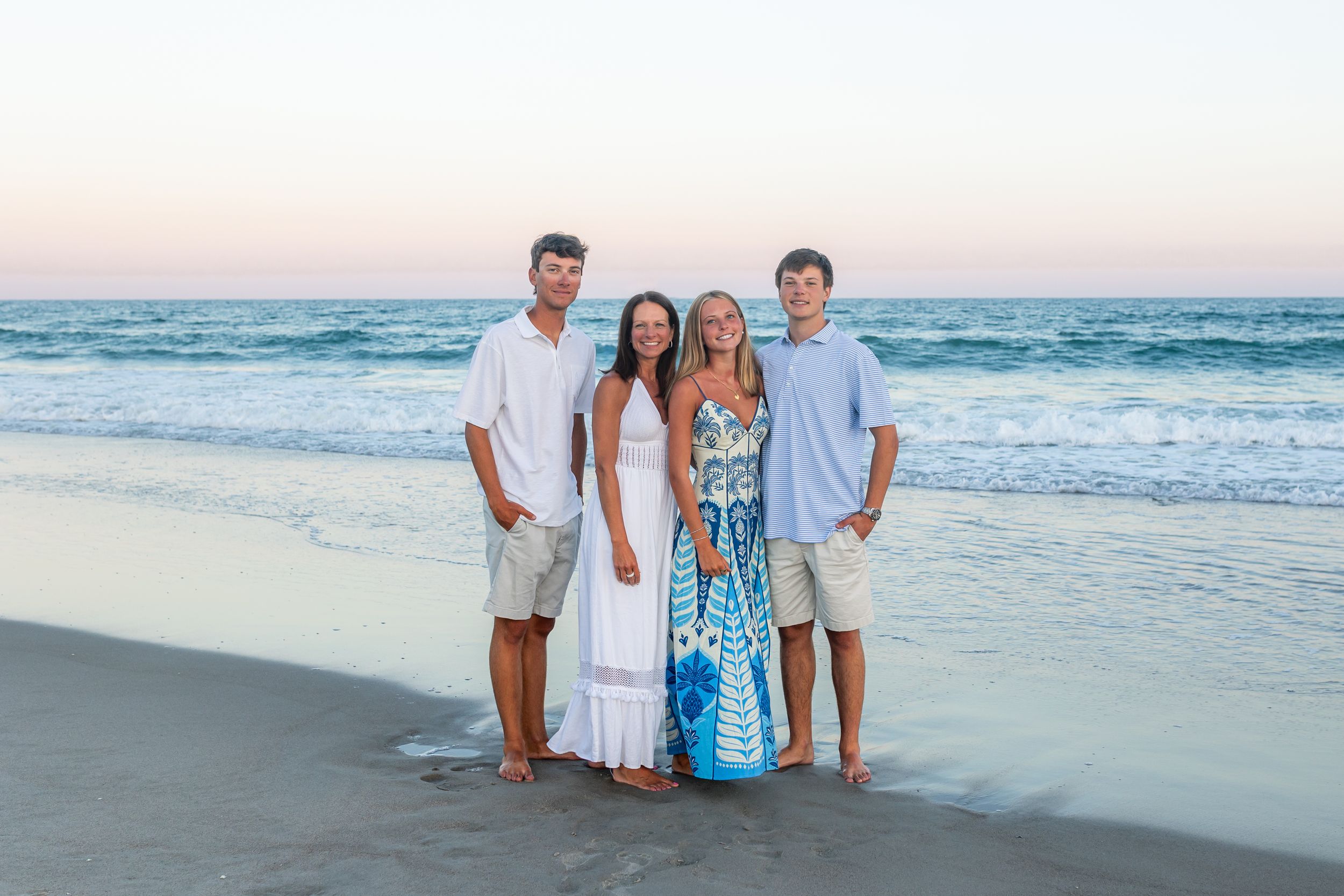 outdoor family photos near Emerald Isle beach nc by photographer Samantha Ann photo at sunset in swansboro near hubert and Beaufort
