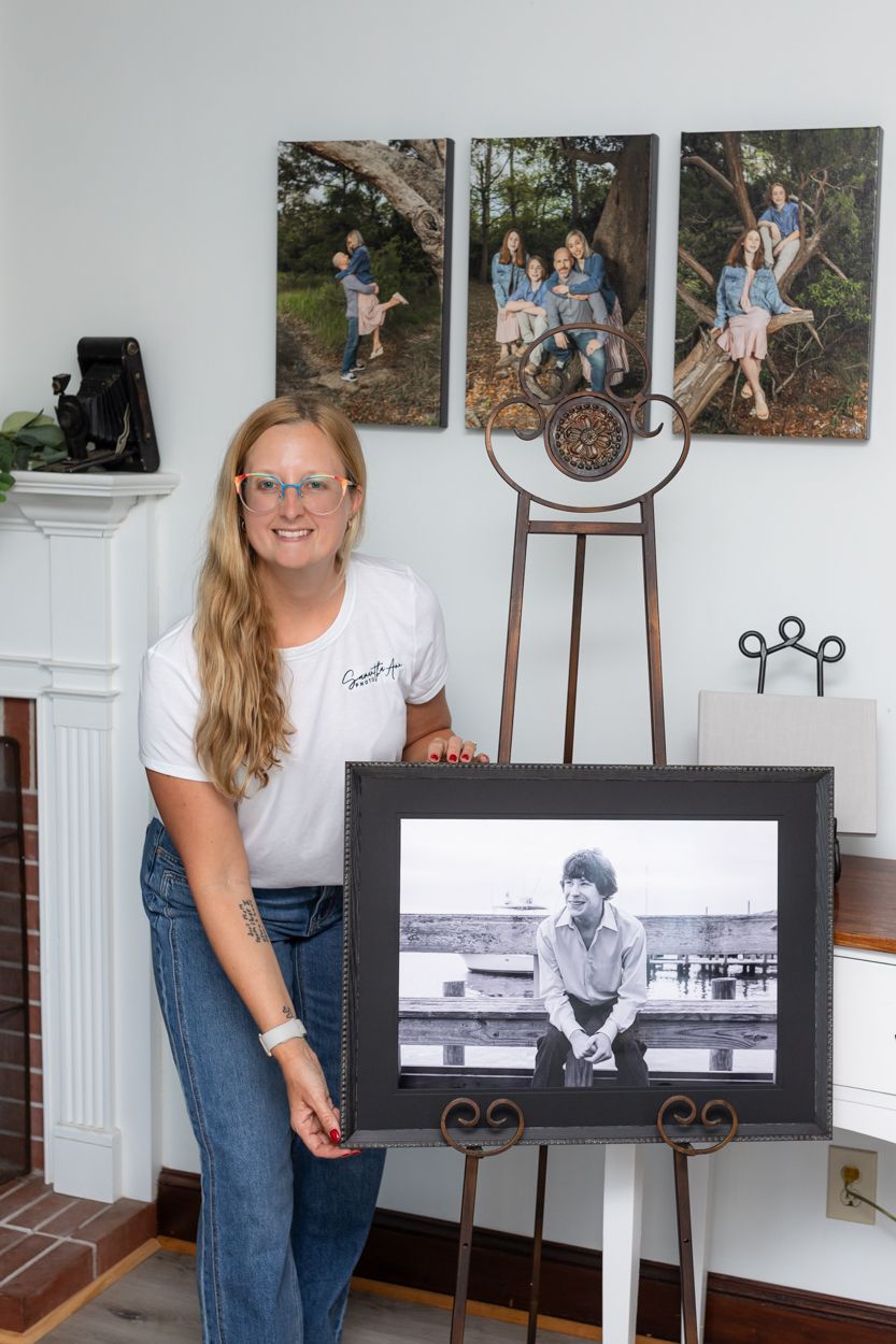 senior graduation photography with Samantha Ann Photo studio in swansboro nc. professional family photos by the beach emerald isle