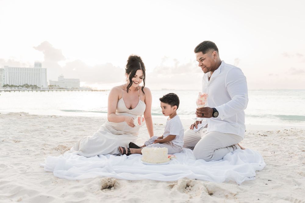 Sesiones de Maternidad en Cancun y Riviera Maya