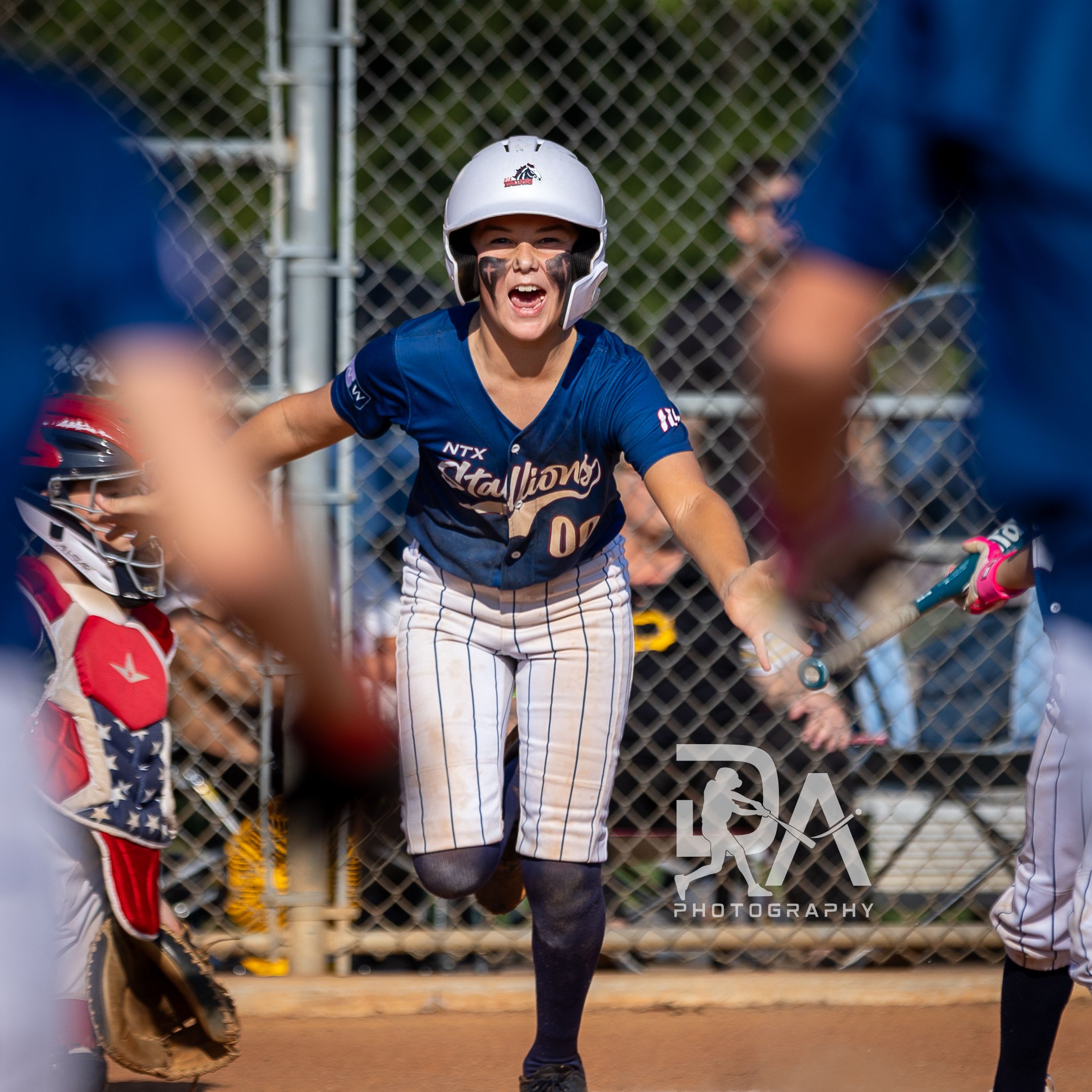 Drew Arnold Photography Baseball home run celebration