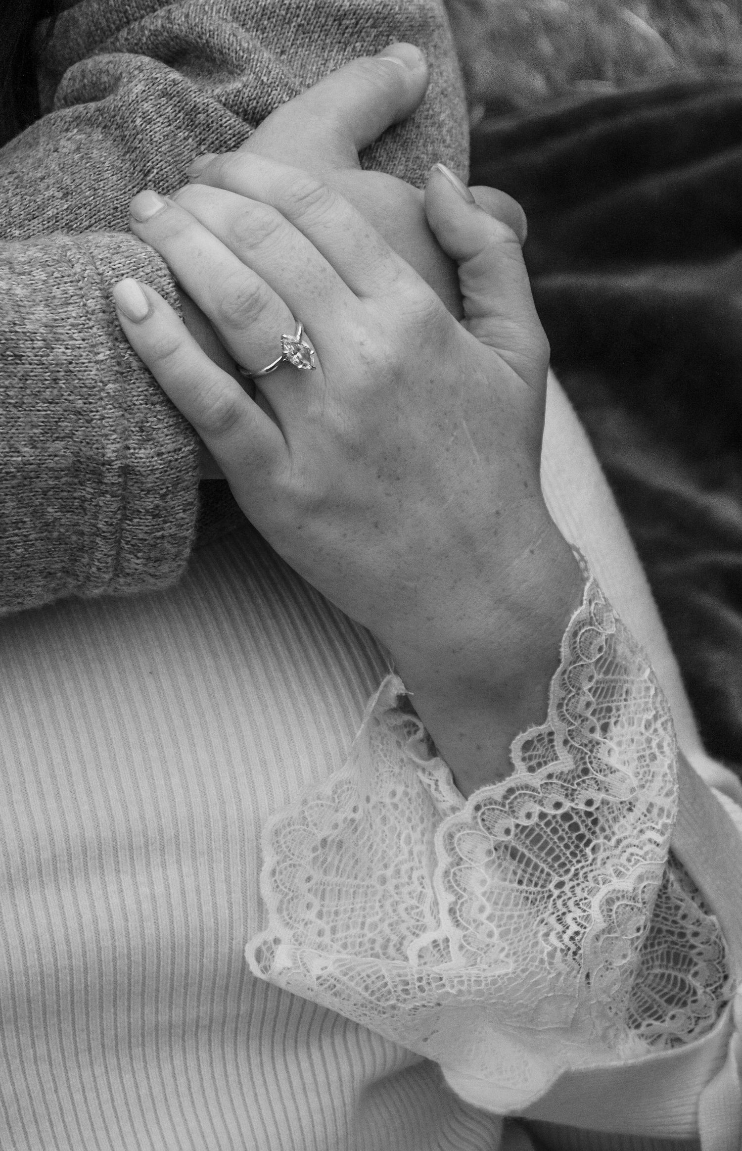 Romantic photography session capturing authentic connection.