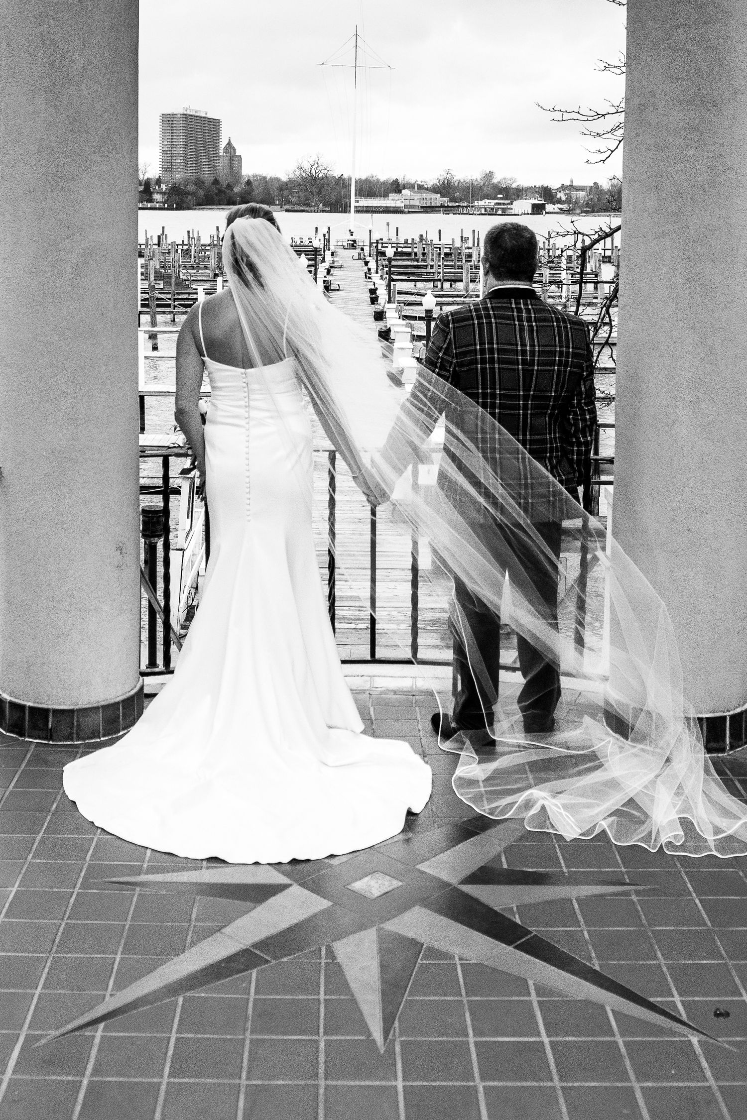 Detroit Yacht Club on Belle isle wedding photography