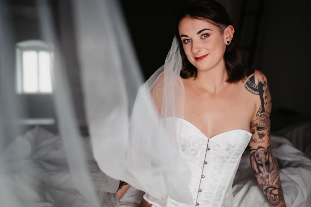 braut boudoir fotoshooting linz bridalboudoir aktfotos sinnlich braut morgengabe geschenk hochzeit oberoesterreich