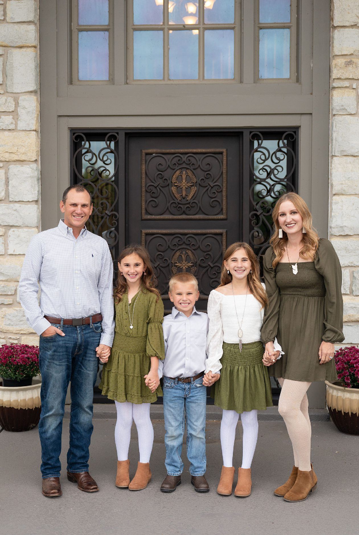 Family of 5 Portrait Session with pet dog at Private Residence by Bartlesville Family Photographer Kristi Bray
