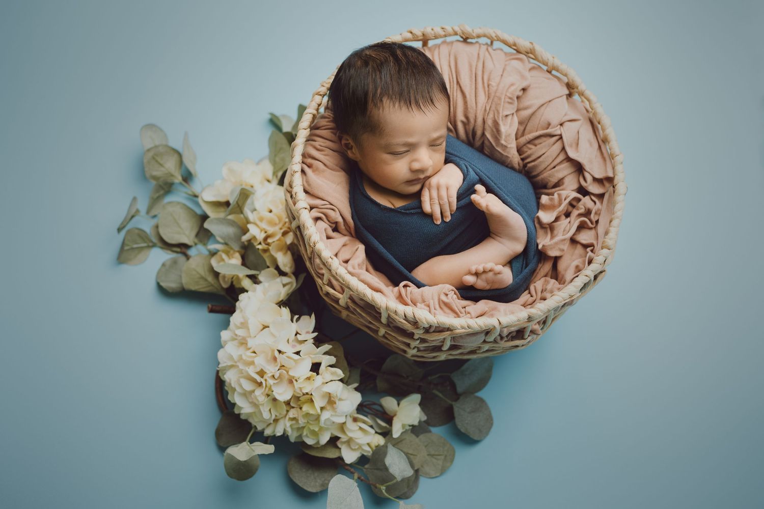 Newborn kuvaus Kuopiossa.