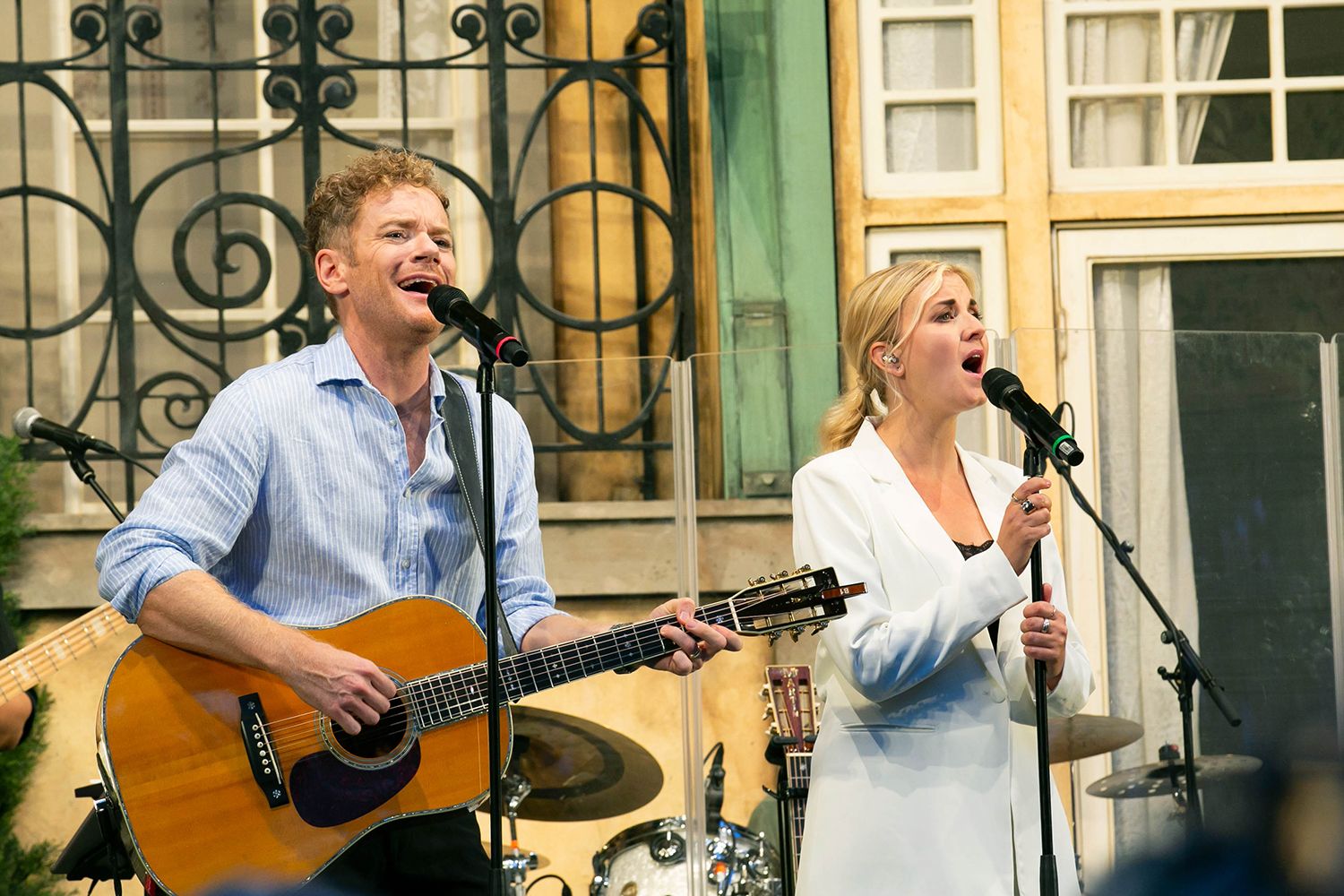 Musikalkväll på Vallarnas Friluftsteater i Falkenberg med Peter Johansson och Emmi Christensson. Fotograf Rebecca Nordin.