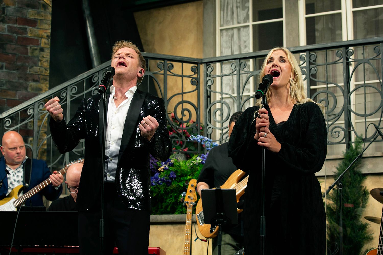 Musikalkväll på Vallarnas Friluftsteater i Falkenberg med Peter Johansson och Emmi Christensson. Fotograf Rebecca Nordin.