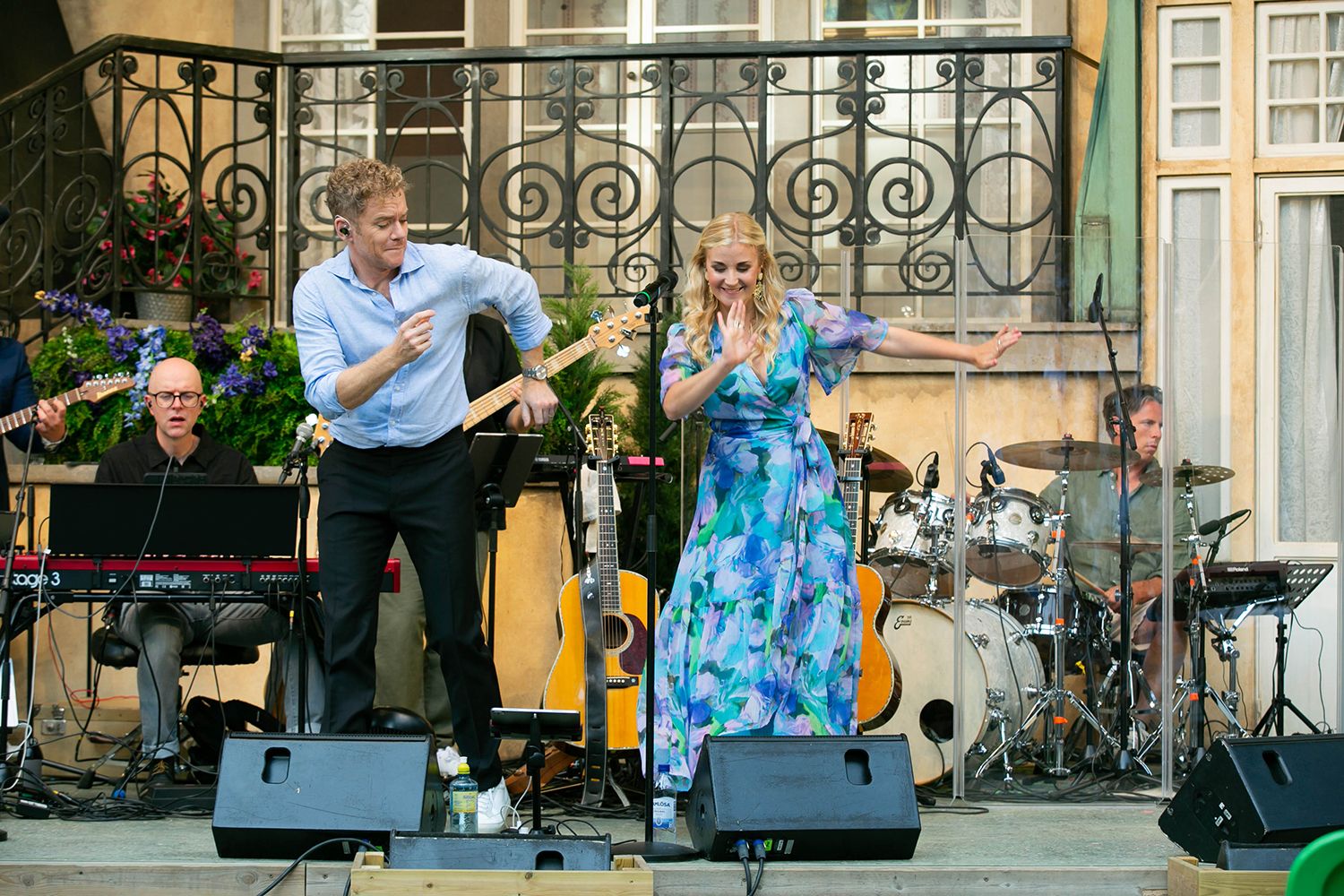 Musikalkväll på Vallarnas Friluftsteater i Falkenberg med Peter Johansson och Emmi Christensson. Fotograf Rebecca Nordin.