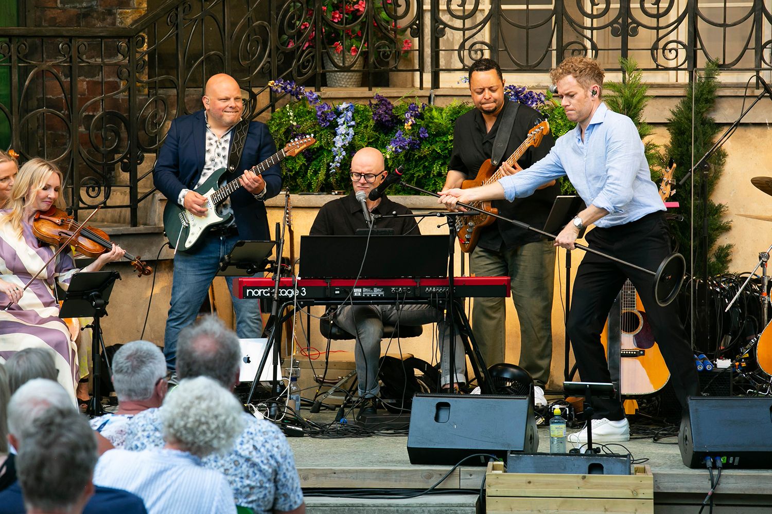 Musikalkväll på Vallarnas Friluftsteater i Falkenberg med Peter Johansson och Emmi Christensson. Fotograf Rebecca Nordin.
