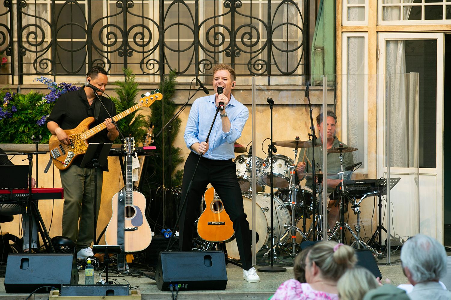 Musikalkväll på Vallarnas Friluftsteater i Falkenberg med Peter Johansson och Emmi Christensson. Fotograf Rebecca Nordin.
