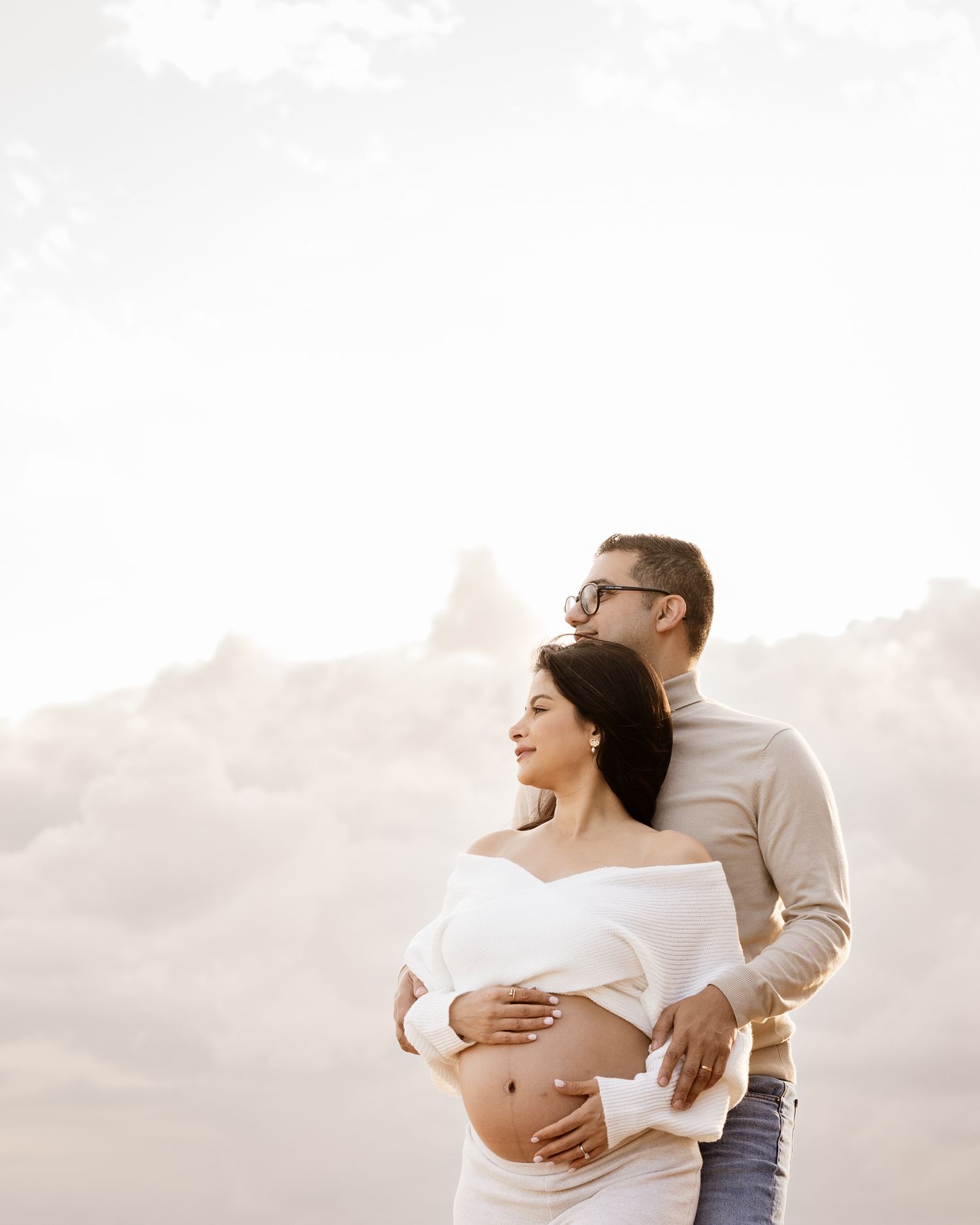 Solo maternity photography for a mum to be