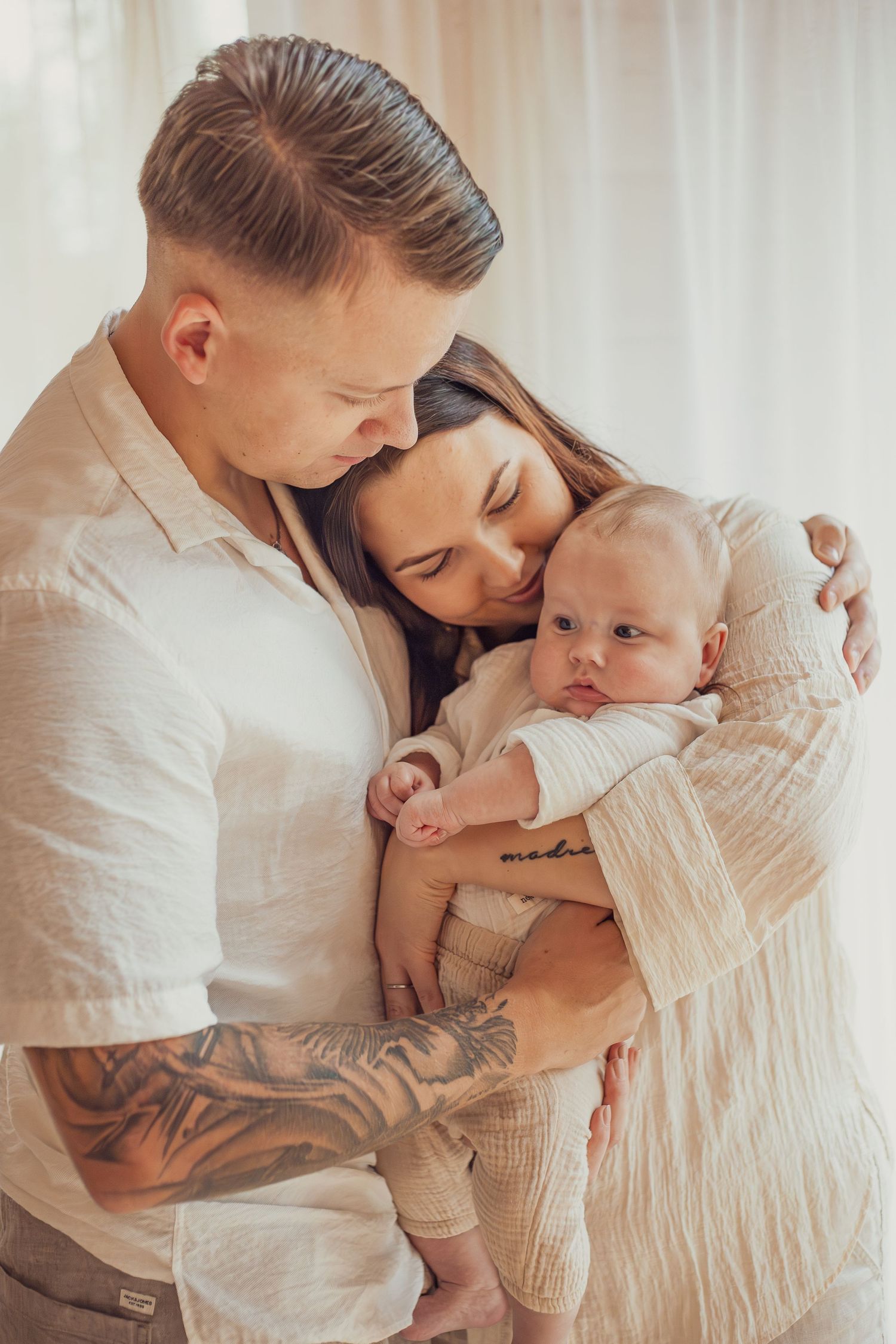 perhepotretti, vauvakuvaus, newbornkuva