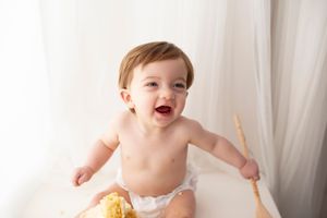 Tasteful classic cake smash photoshoot by little wonderland photography widnes cheshire