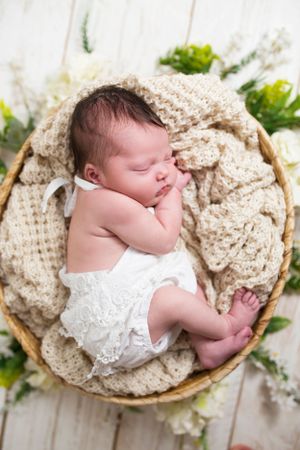 newborn baby photography widnes cheshire north west england little wonderland photography