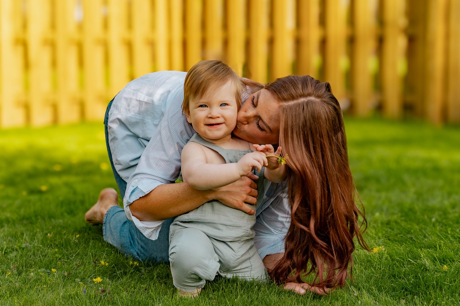 family, professional, photography, outdoor, scenic, kids, photo session, mom, dad, love, hugs, kisses, flowers, greenery, new york, upstate