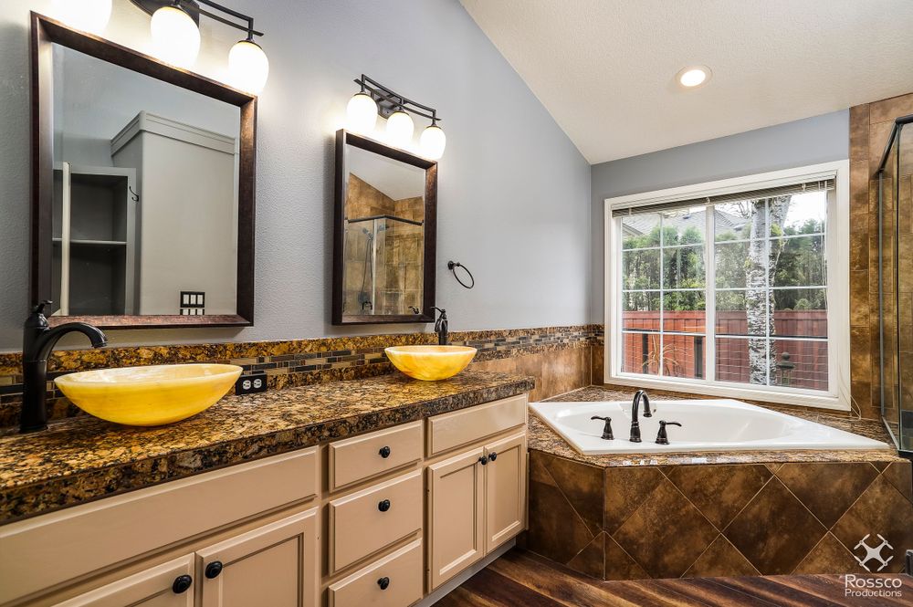Real Estate Photography - Bathroom