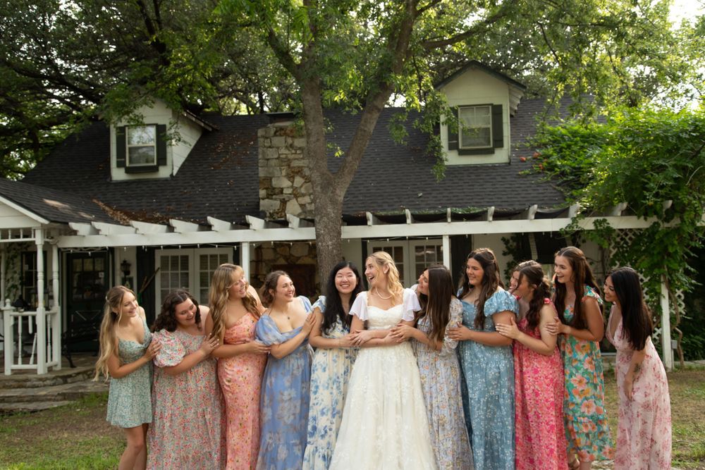 Floral Bridesmaids at Garden  Wedding in Stephenville Texas,  Stephenville Couples Photographer, Erath County Wedding Photographer,
