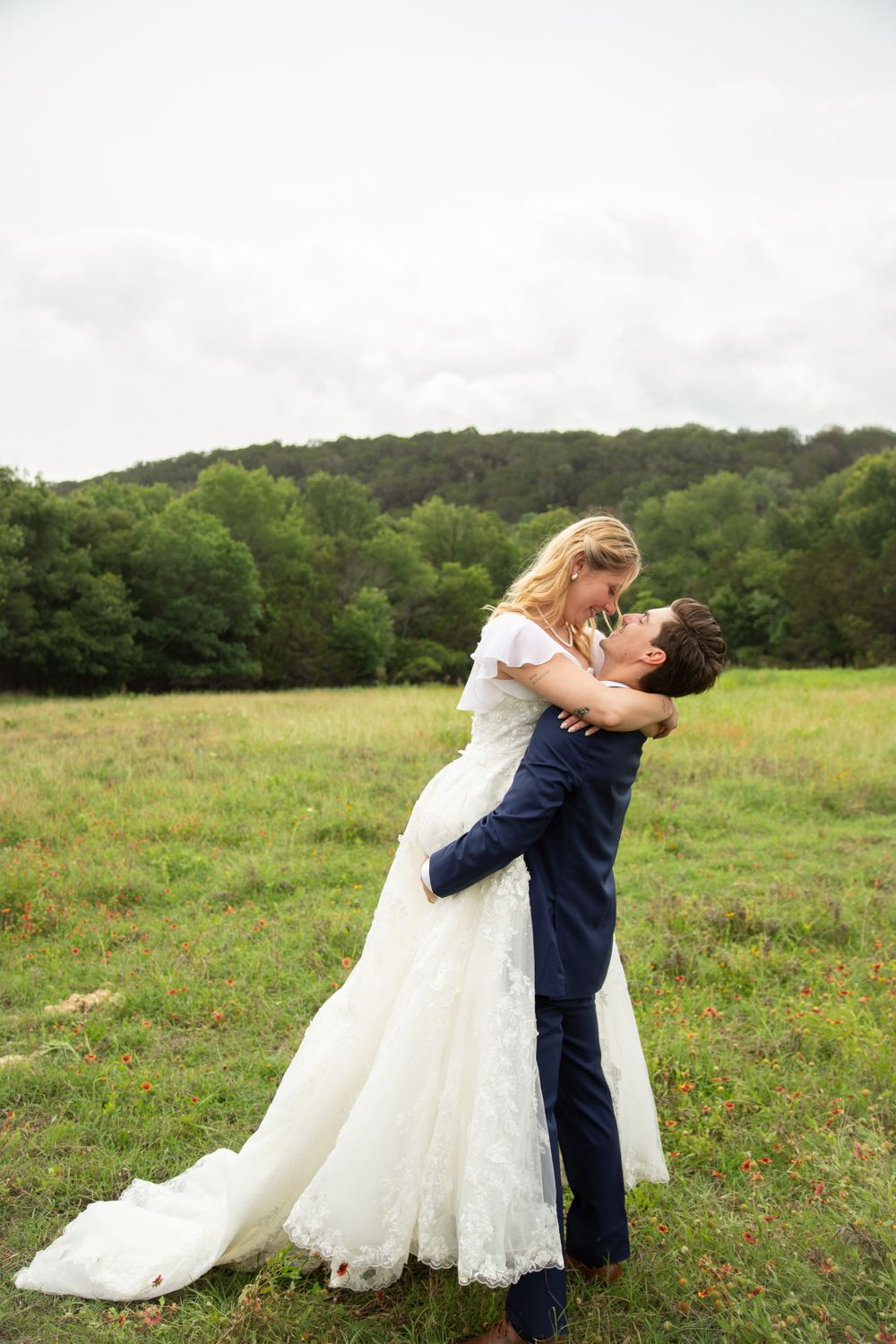 NewlyWed couple Hugging at Spring Wedding in Stephenville Texas,  Stephenville Couples Photographer, Erath County Wedding Photographer,