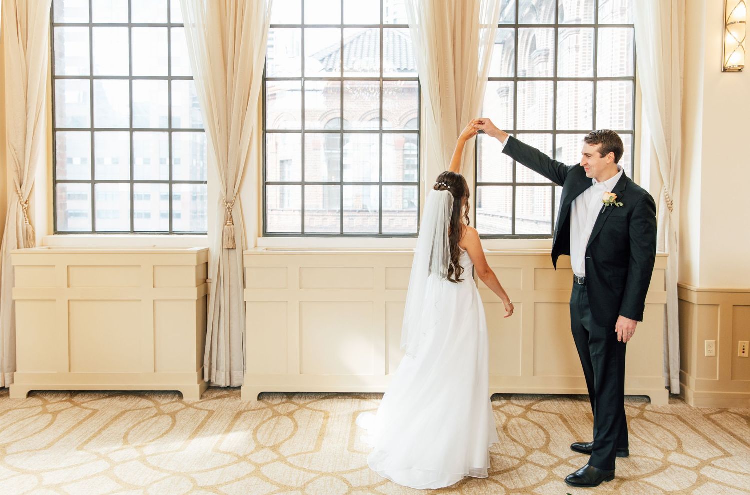 Warwick Allerton Hotel downtown chicago wedding