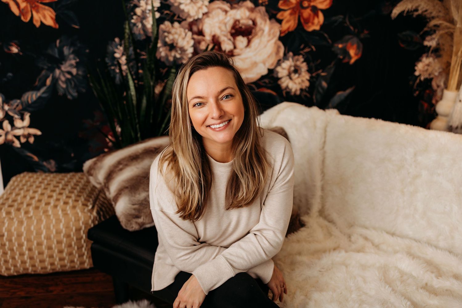 Amanda of Urso Photography, Chattanooga family and newborn photographer, on the About Me page.