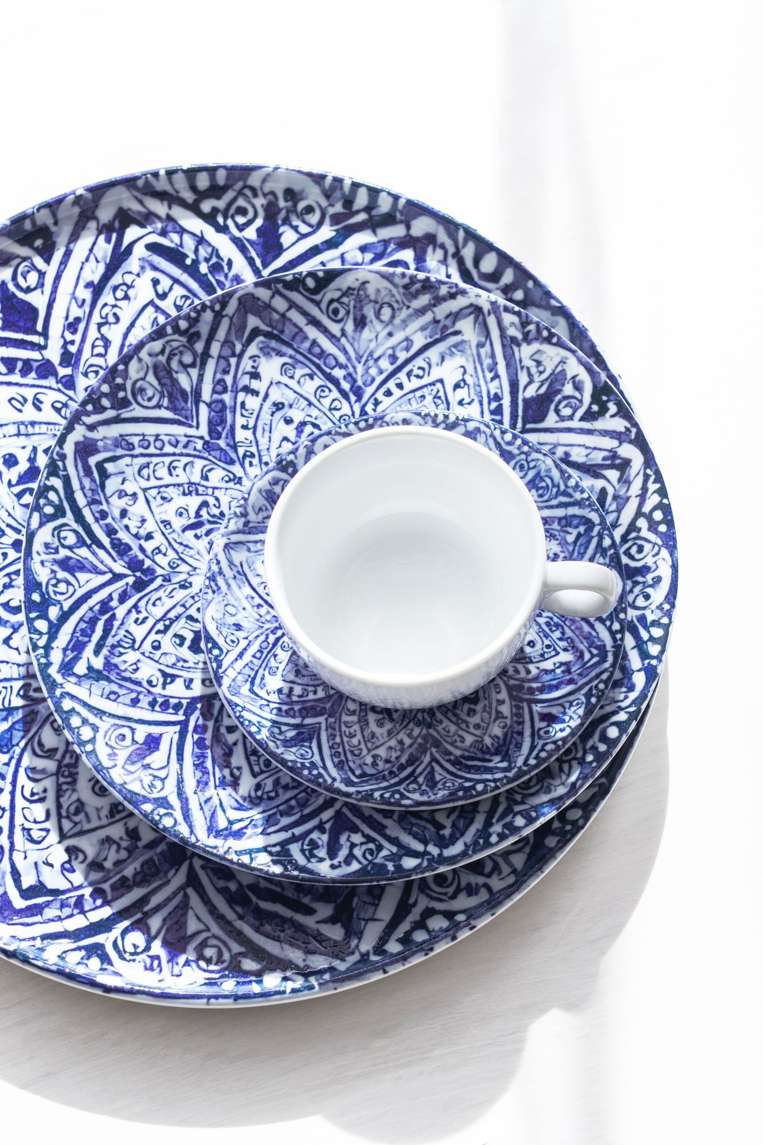 Porcelain collection Nordic with digital print.