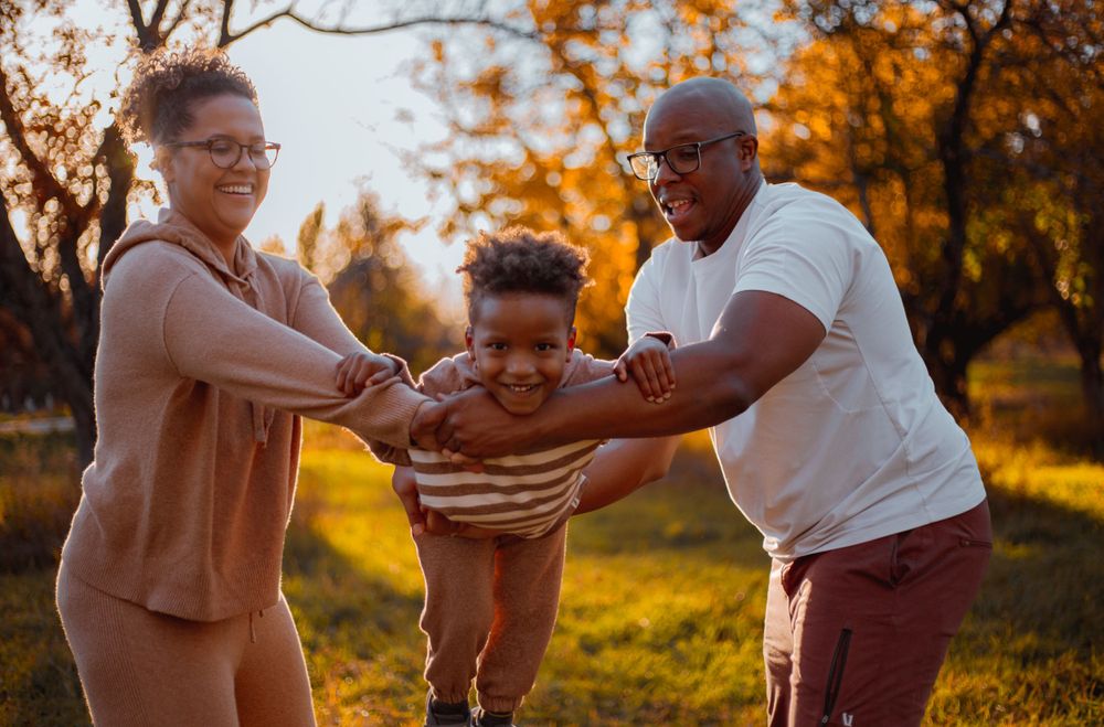 Fargo-Moorhead, Minnesota engagement photographer, wedding photographer, couples photographer, and family photographer