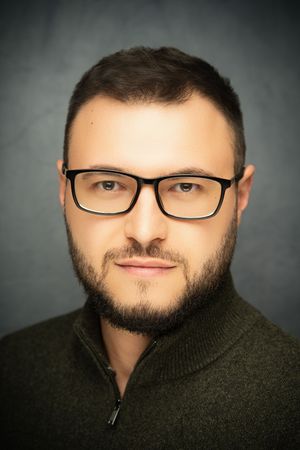 корпоративен портрет на бизнесмен в софийско студио василео