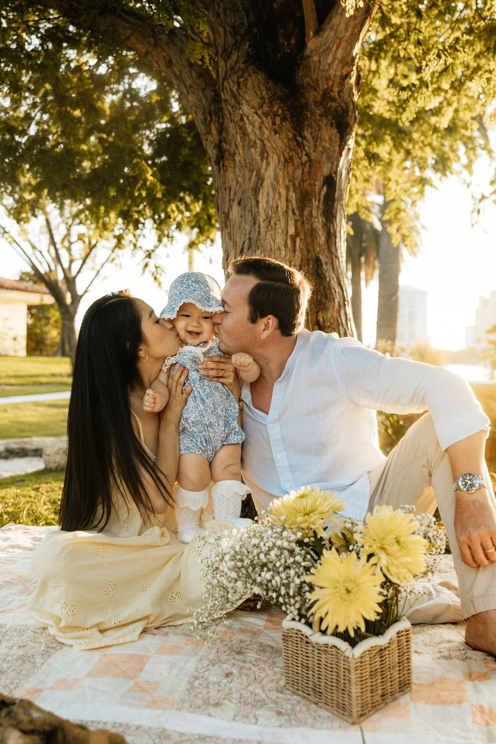 Natural family photos with greenery, golden light, and a toddler. Jacksonville Family Photographer - Lindsay McDow Photography